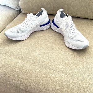 Size 6 Nike sneakers